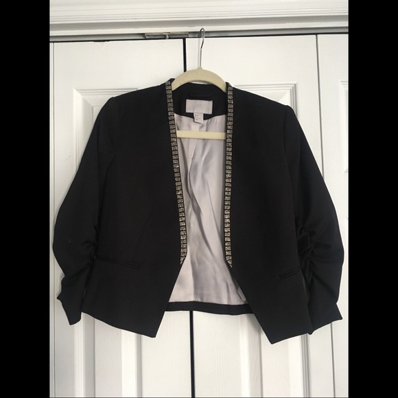 Blazer - Picture 4 of 4